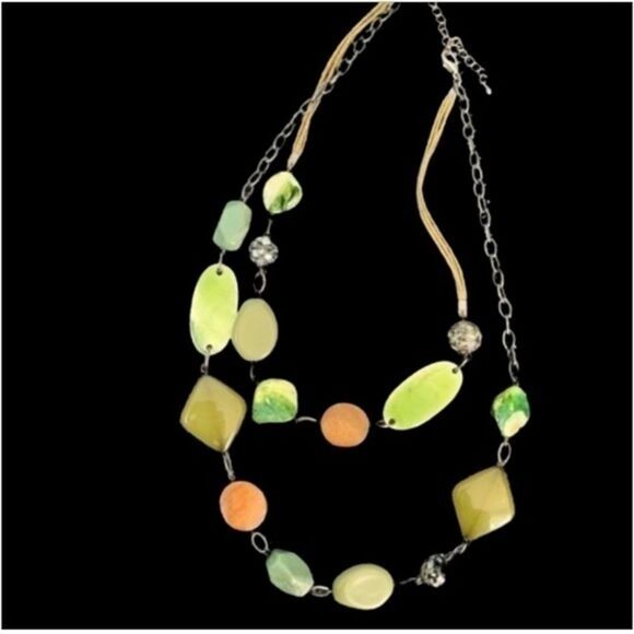 Green statement necklace - Picture 1 of 4